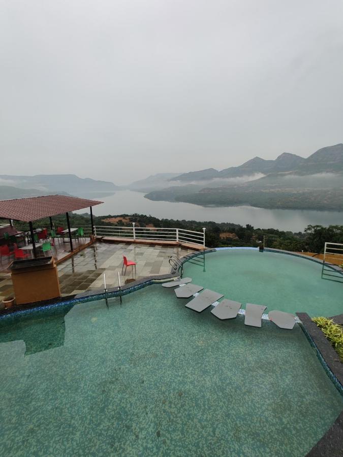 Resort Cabana * Pune